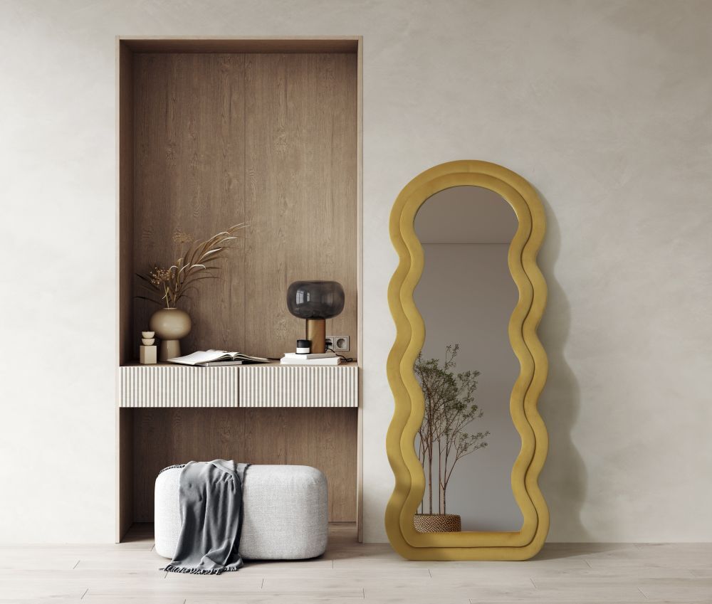 Mila Hardal Boy Aynası